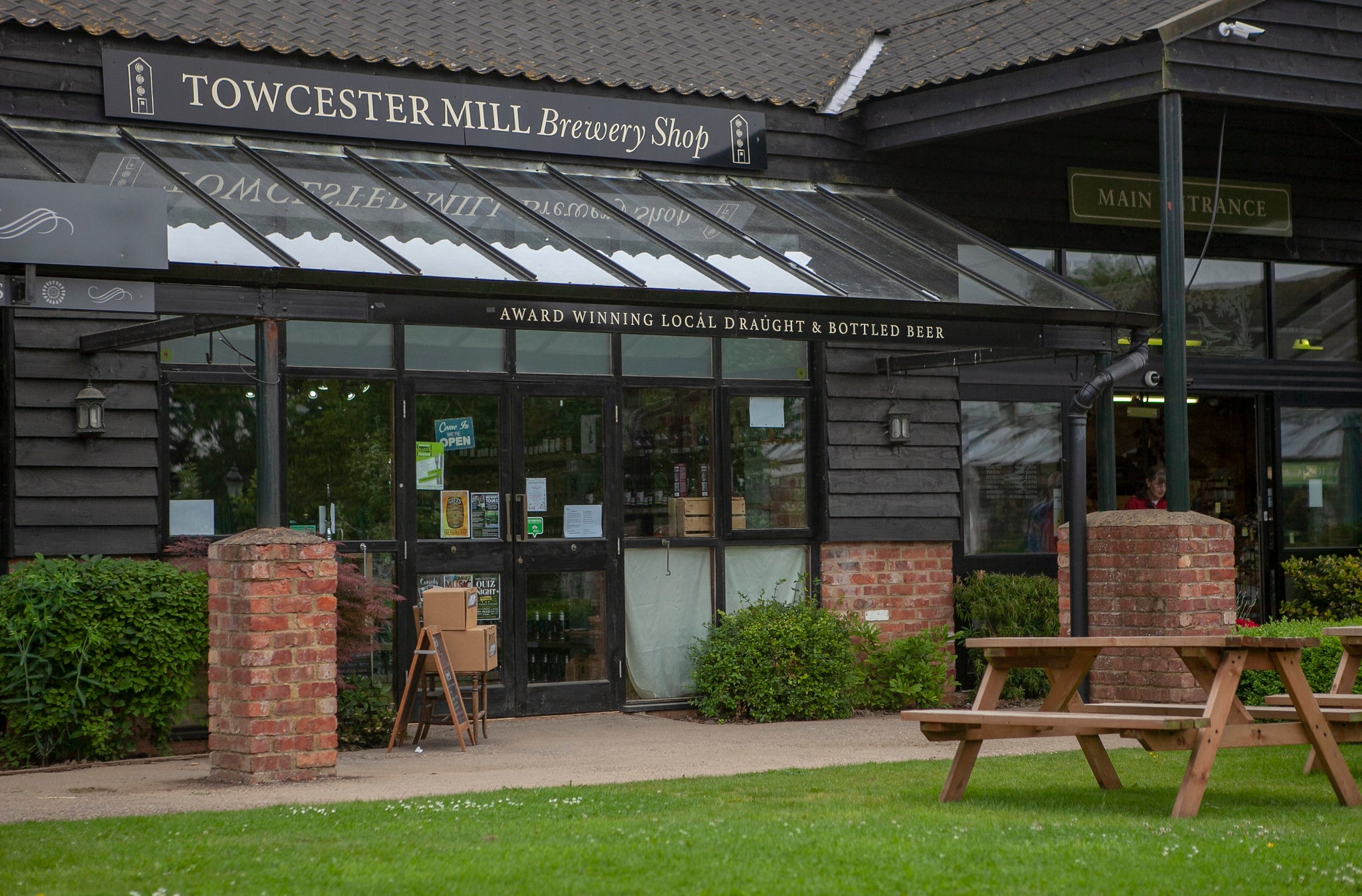 New shop opening hours from 1 January 2019