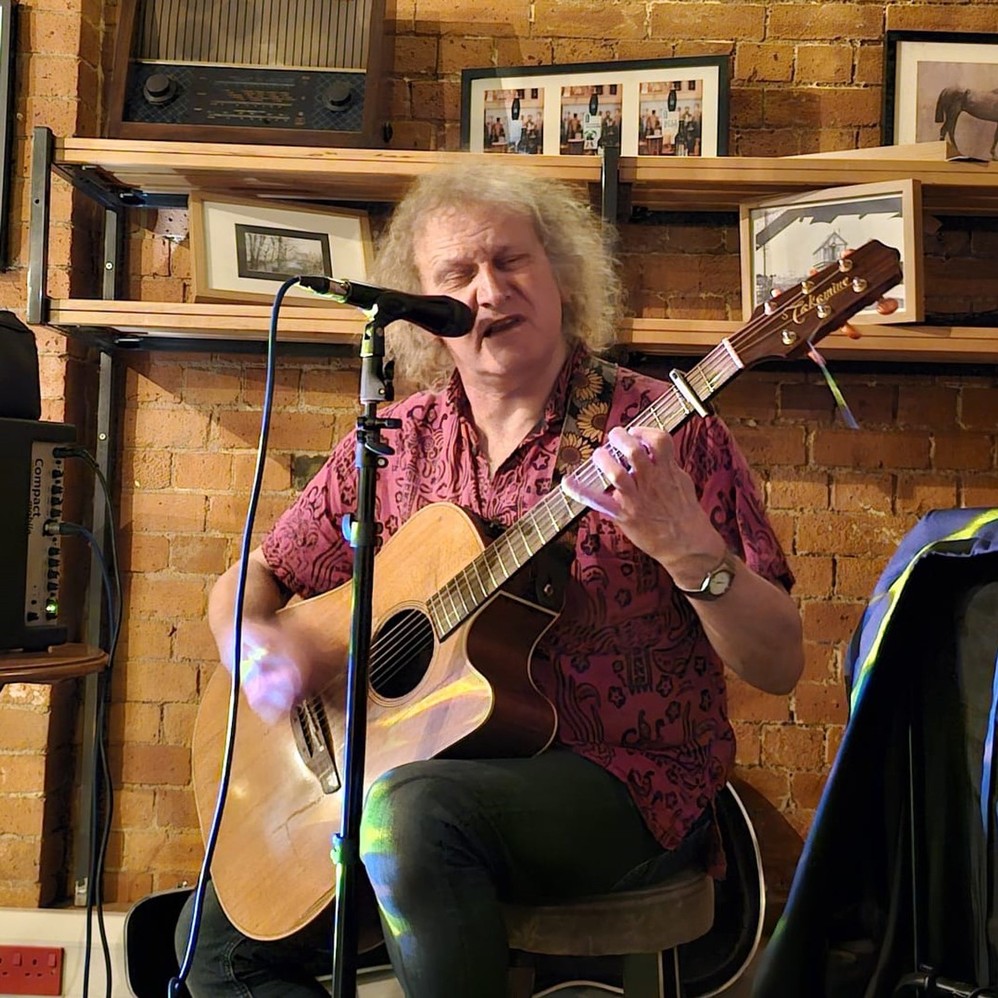 Fri 19 Dec - Craig Live at Christmas!