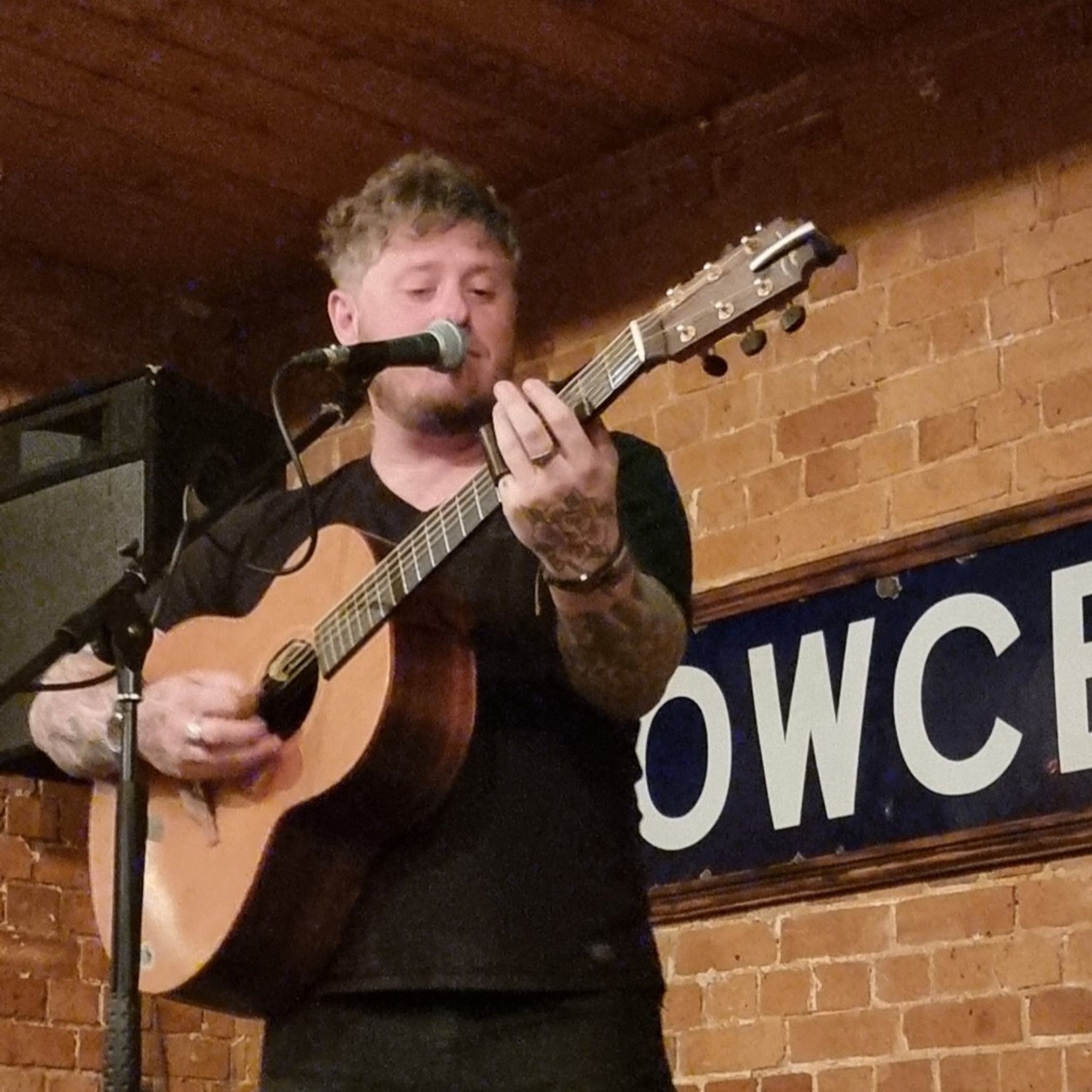 Fri 6 Nov - Harry Pane