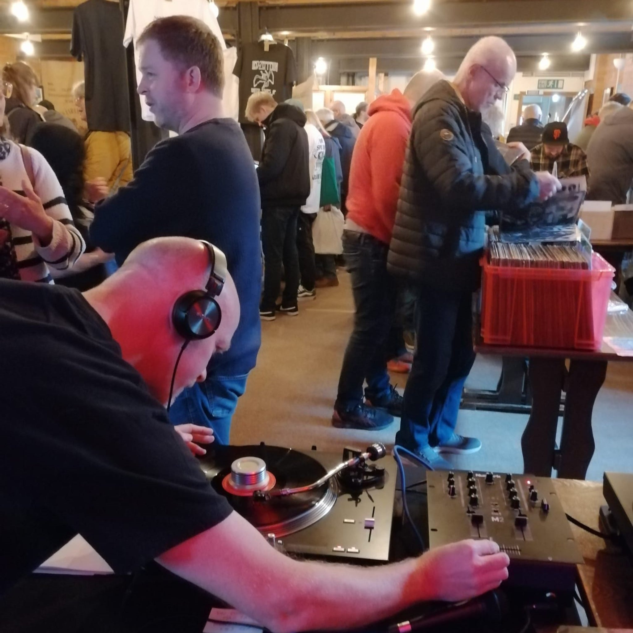 Sun 22 Mar - Record Fair