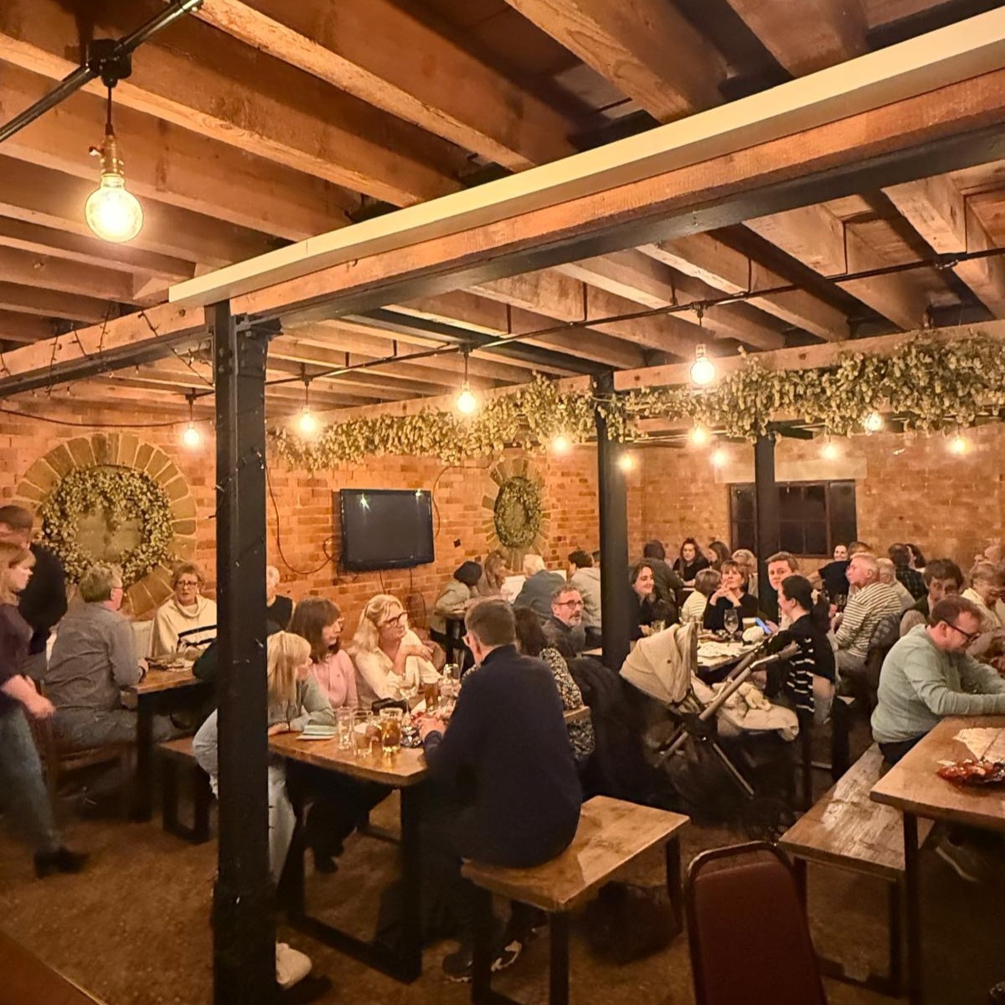 Wed 11 Nov - Renew 169 Charity Quiz Night
