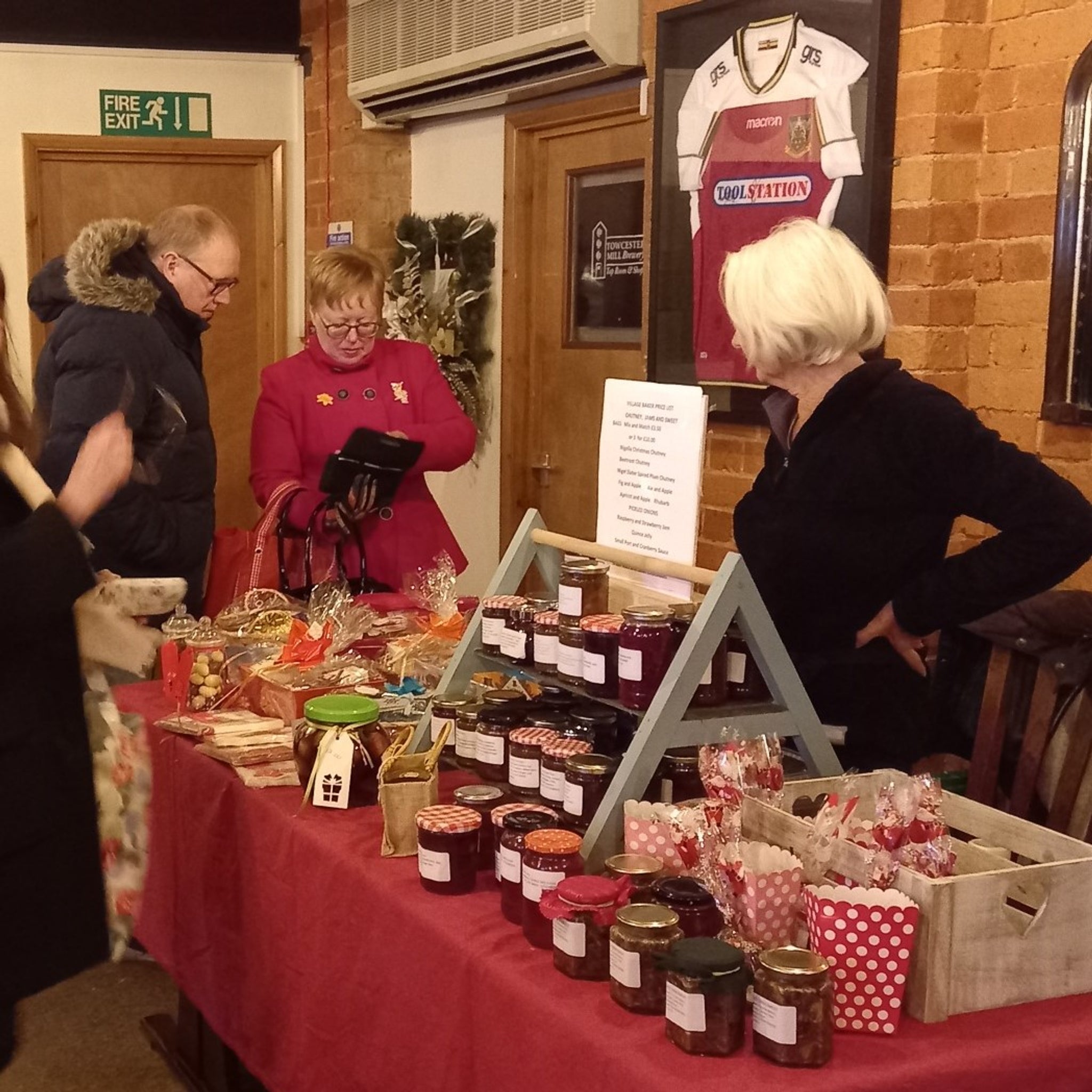 Sun 30 Nov - Christmas Fayre