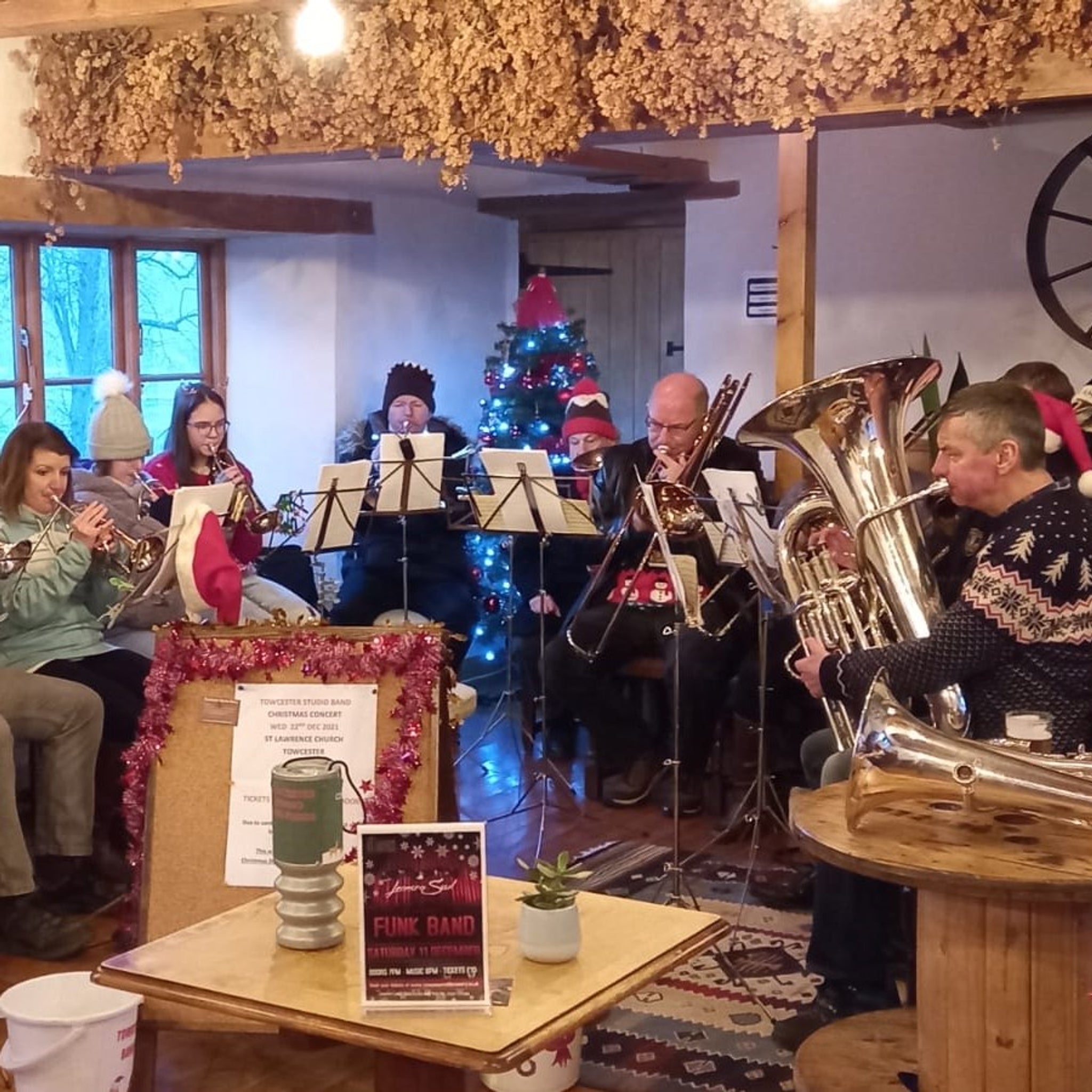 Sun 21 Dec - A Christmas Celebration