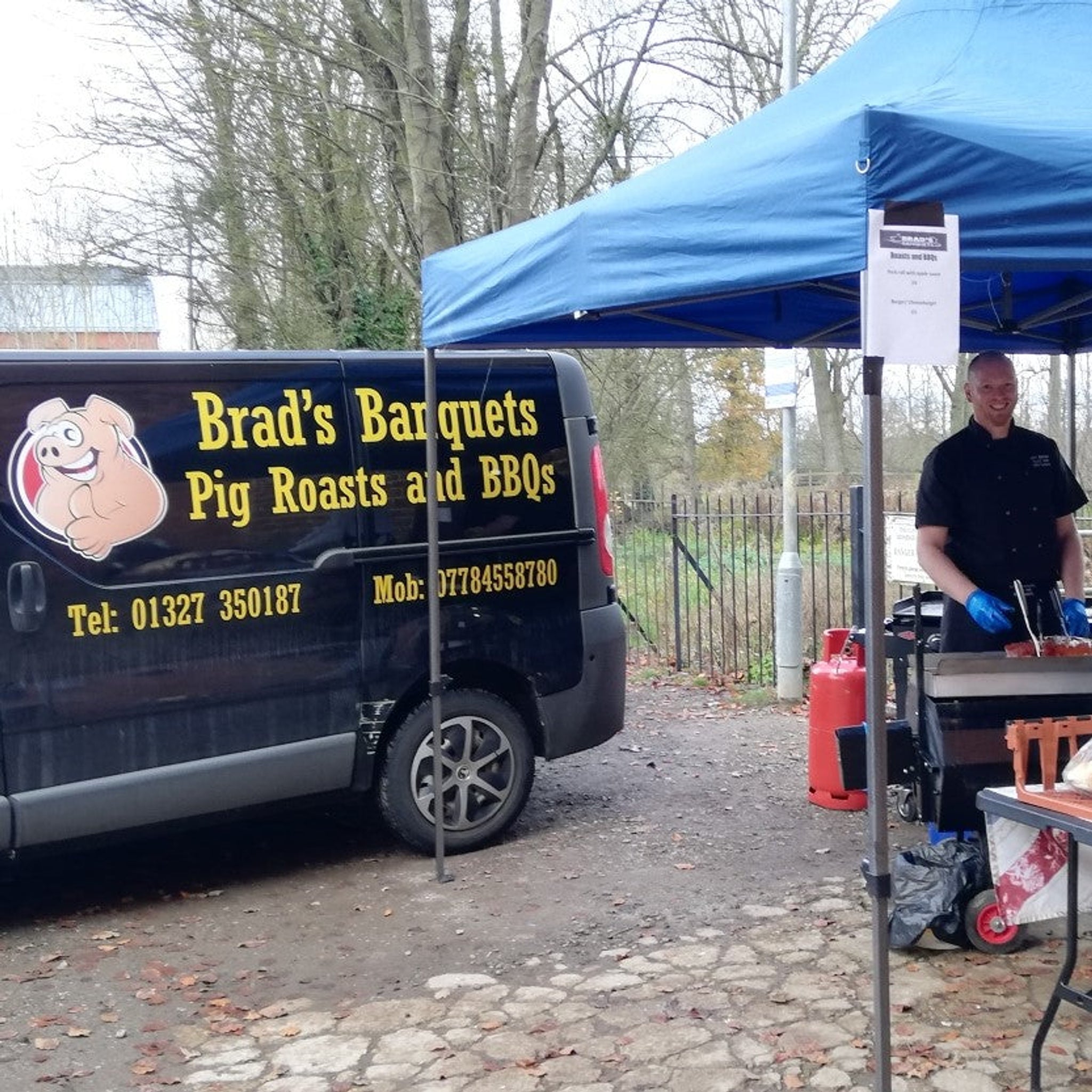 Sun 30 Nov - Ho-Ho-Hog Roast