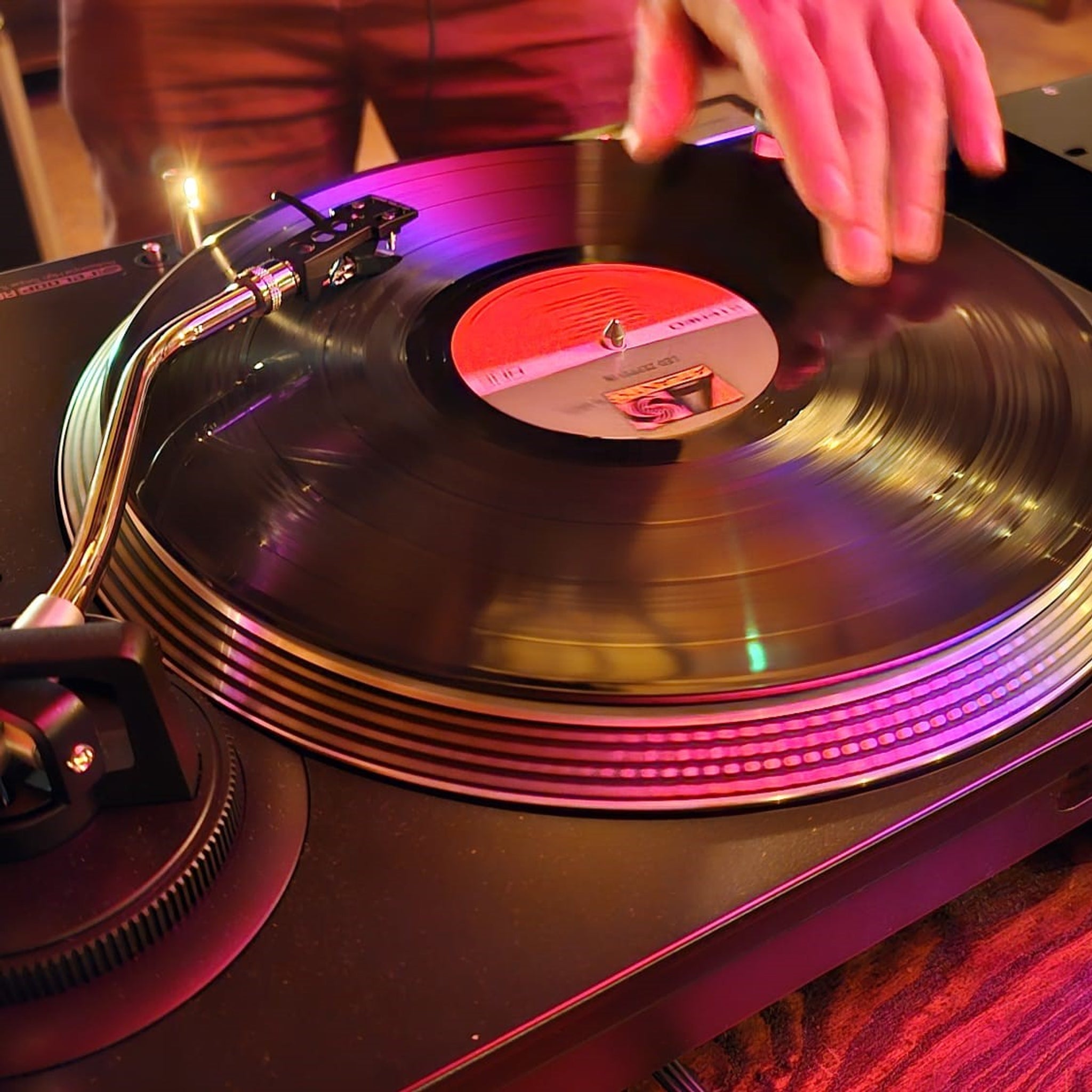 Wed 26 Nov - Vinyl Night