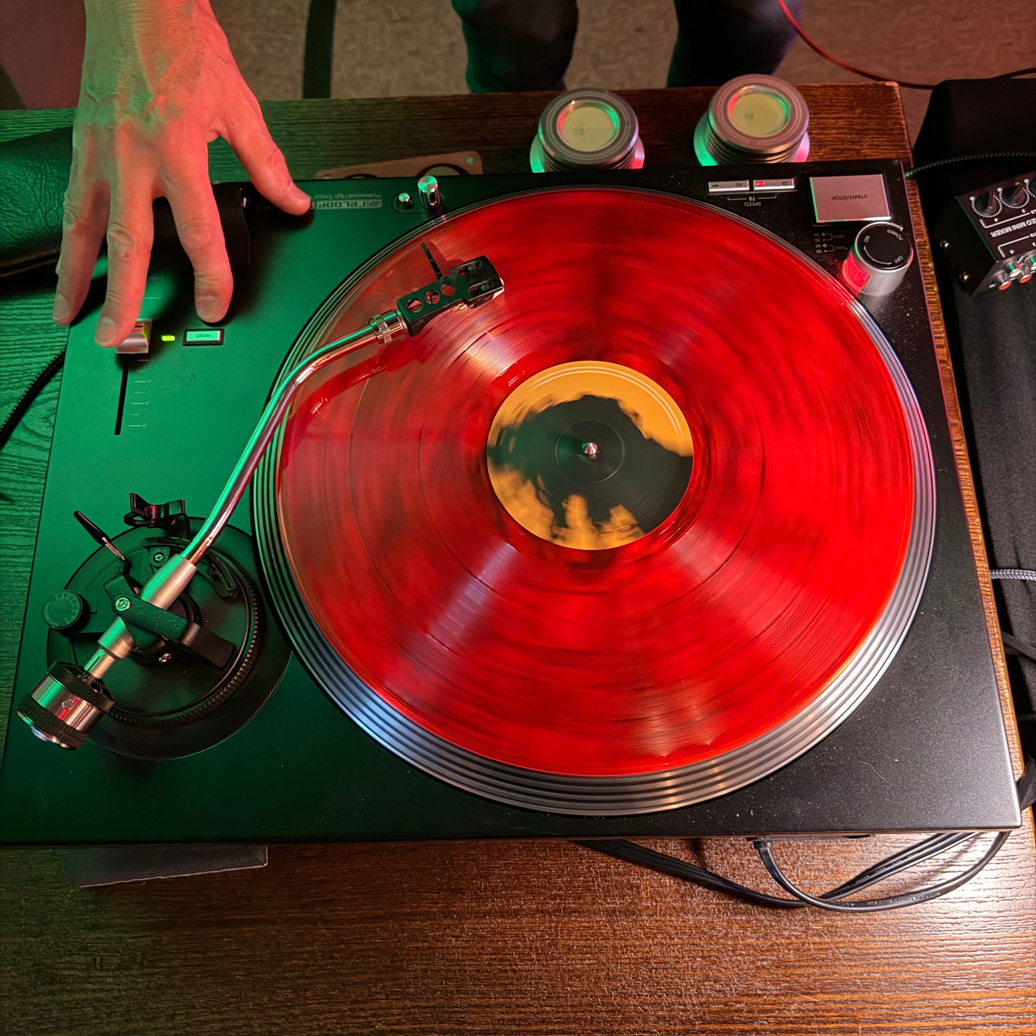 Wed 25 Nov - Vinyl Night